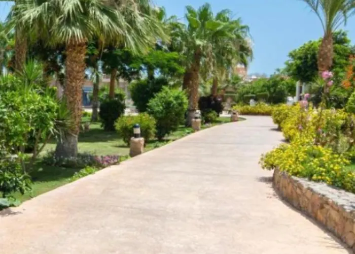 Two Bedroom In Lilly Land Apartman Gurdaka